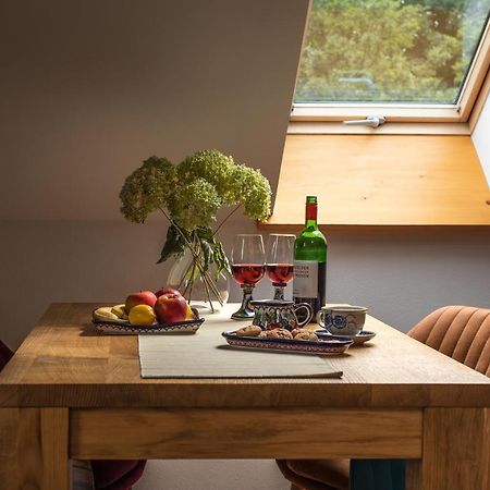 Apartamenty U Harrego I Przy Stawie Spa Z Klimatyzacja, Balia, Sauna, Ogrodem I Parkingiem Kudowa-Zdrój Eksteriør billede